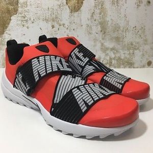 Nike Mens Air Zoom Gimme Spikeless Golf Shoes